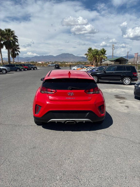 2019 Hyundai Veloster Image 4