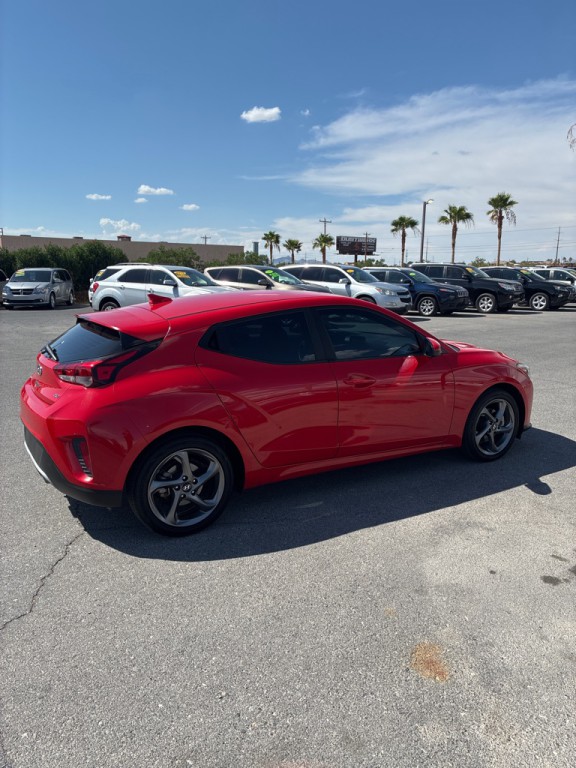 2019 Hyundai Veloster Image 6