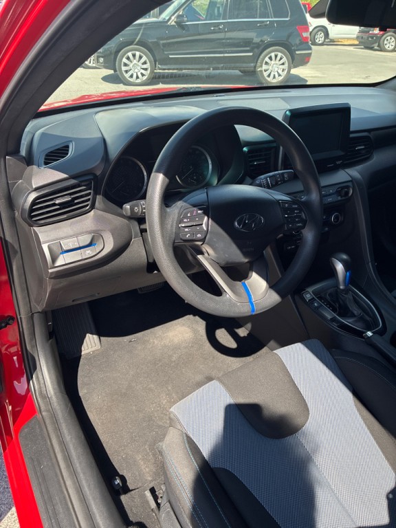 2019 Hyundai Veloster Image 10