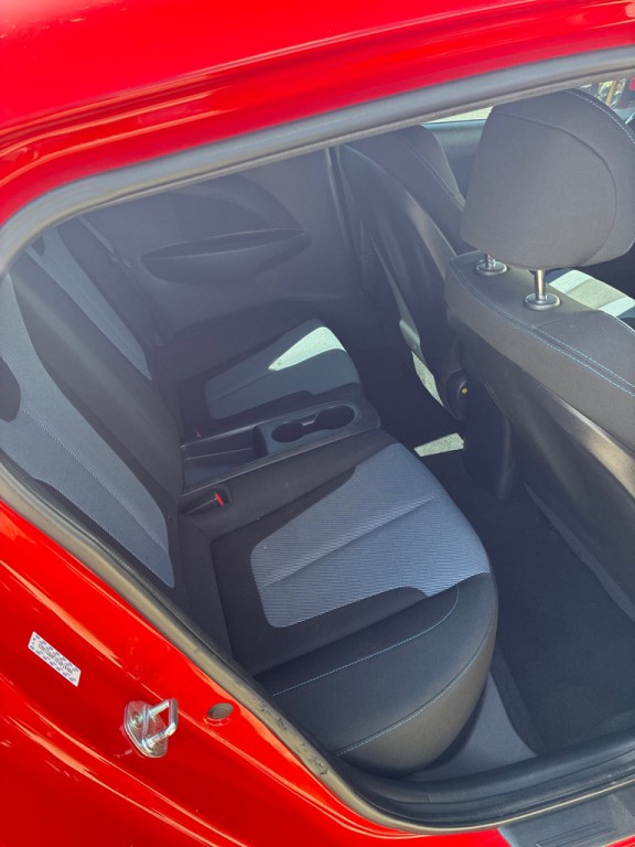 2019 Hyundai Veloster Image 11