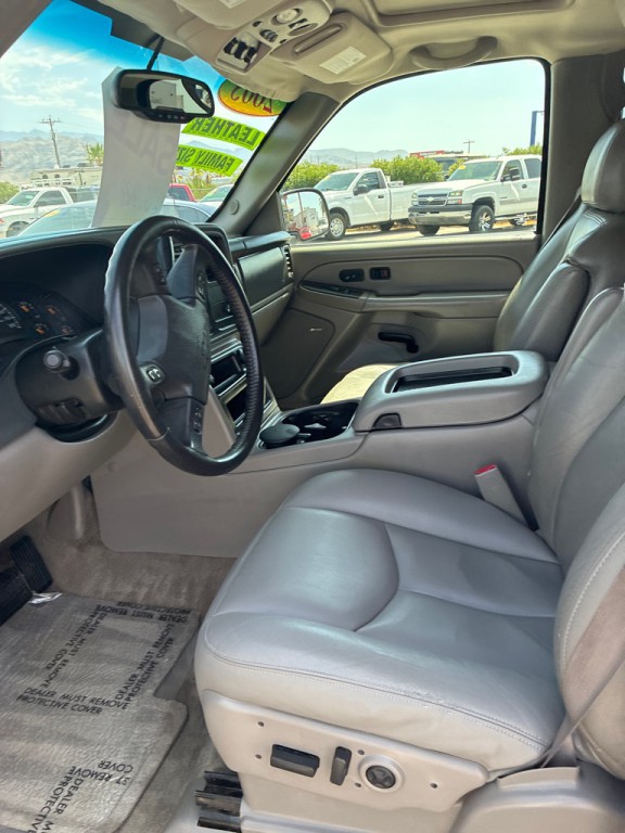2005 Chevrolet Tahoe Image 13