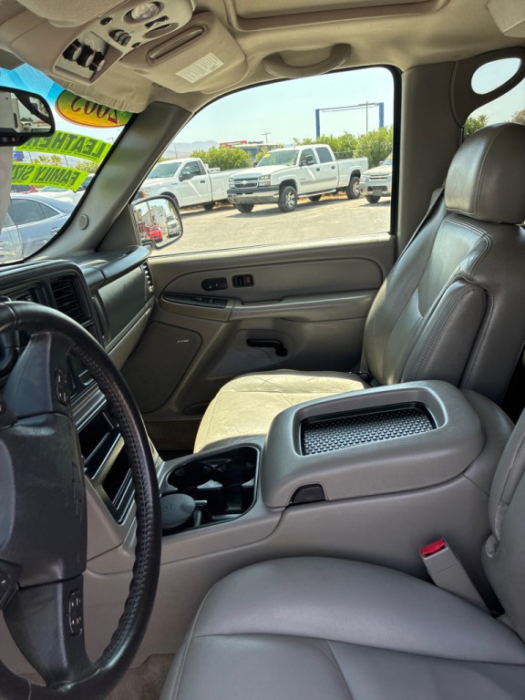 2005 Chevrolet Tahoe Image 14