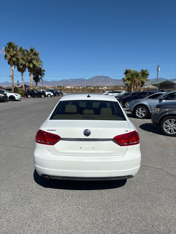 2013 Volkswagen Passat Image 4