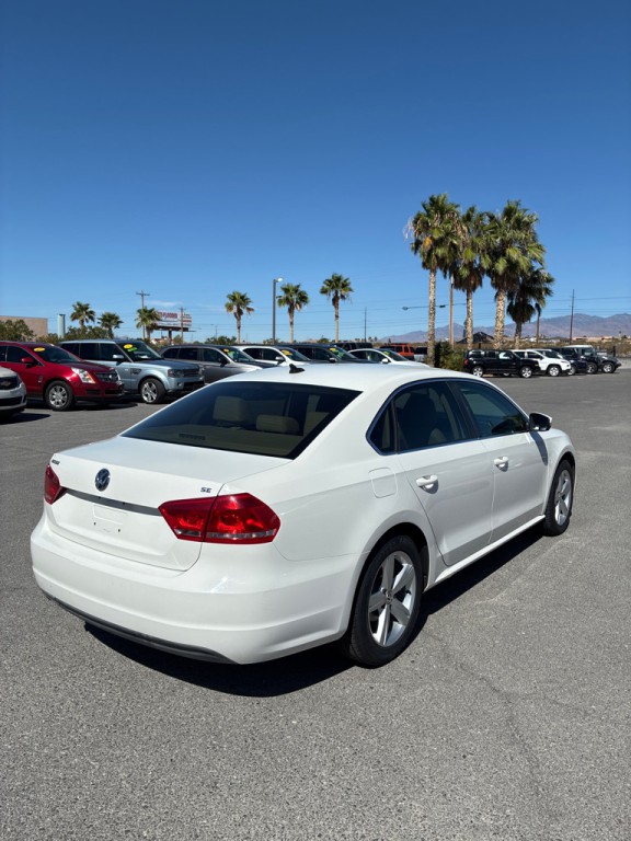 2013 Volkswagen Passat Image 5