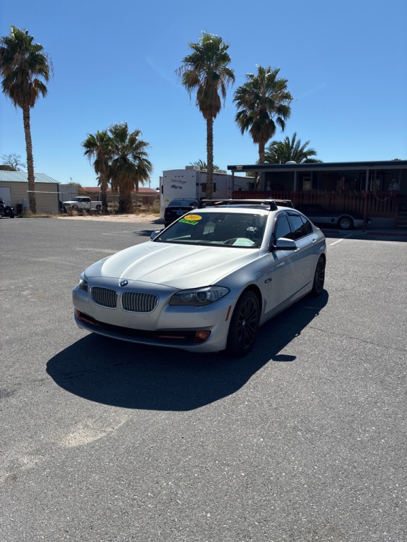 2011 BMW 5 Series Image 1