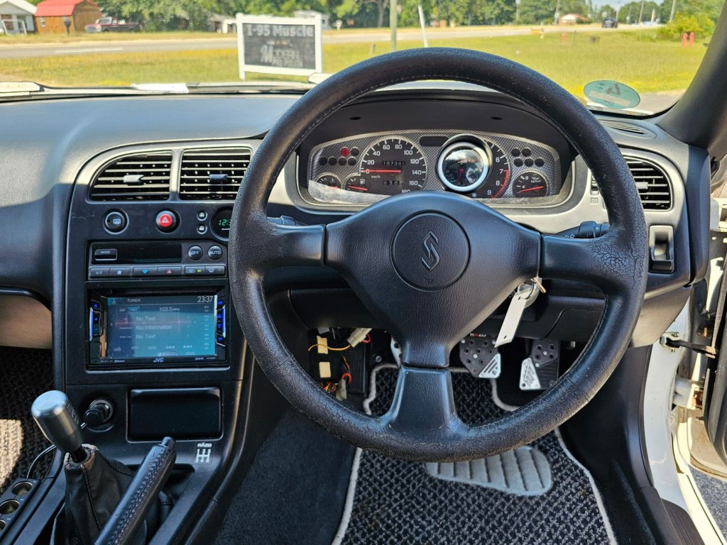 1994 Nissan Skyline Image 16