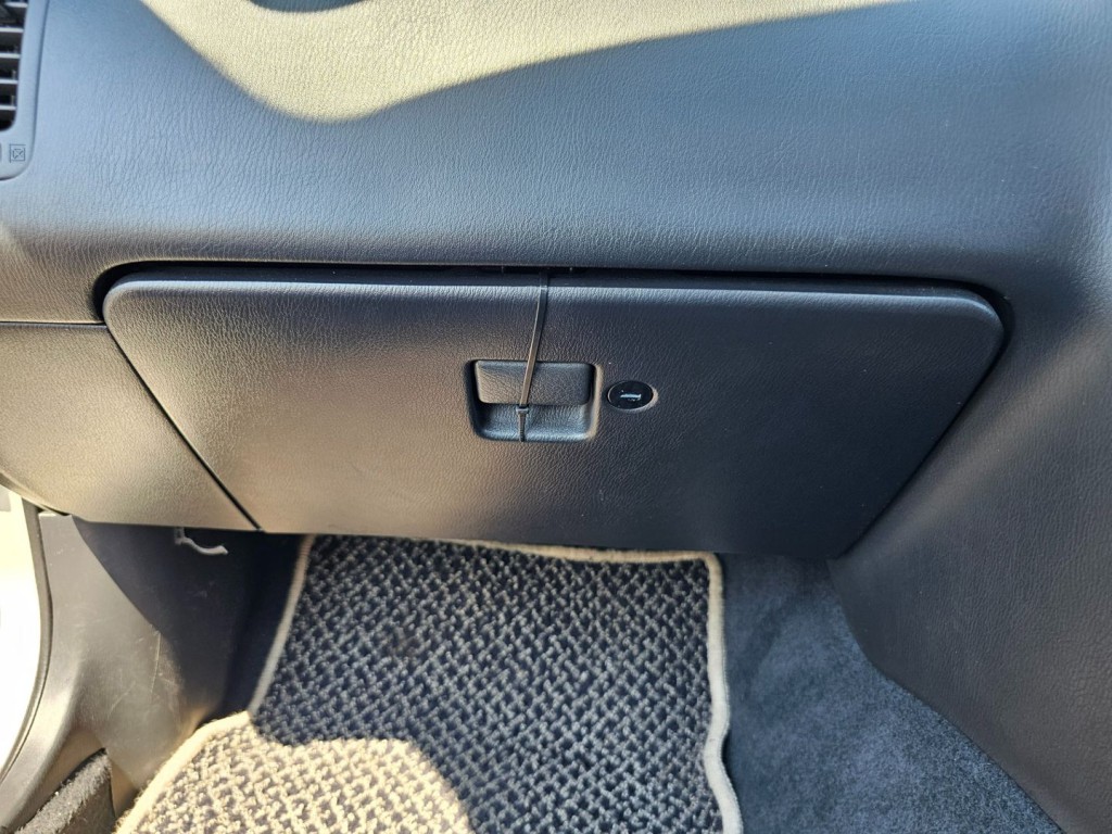 1994 Nissan Skyline Image 20