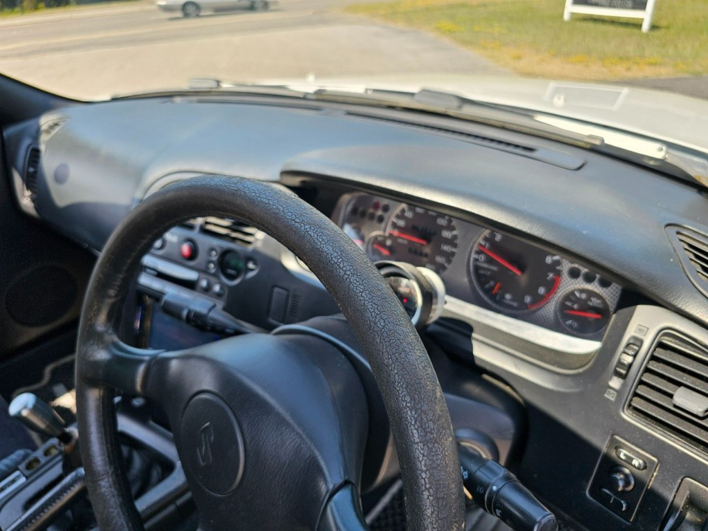 1994 Nissan Skyline Image 31