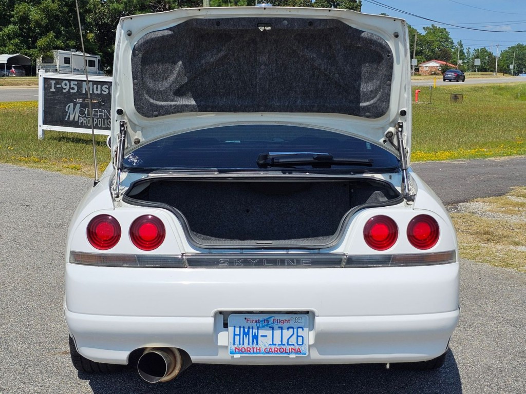 1994 Nissan Skyline Image 43