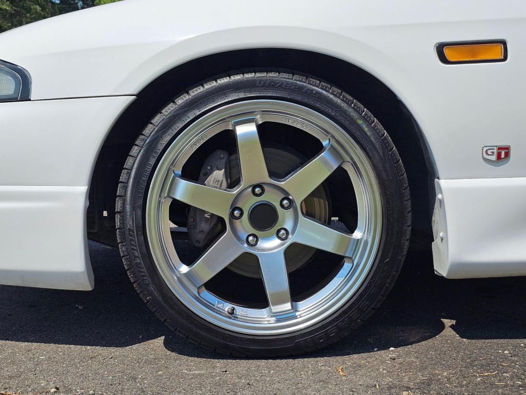 1994 Nissan Skyline Image 47