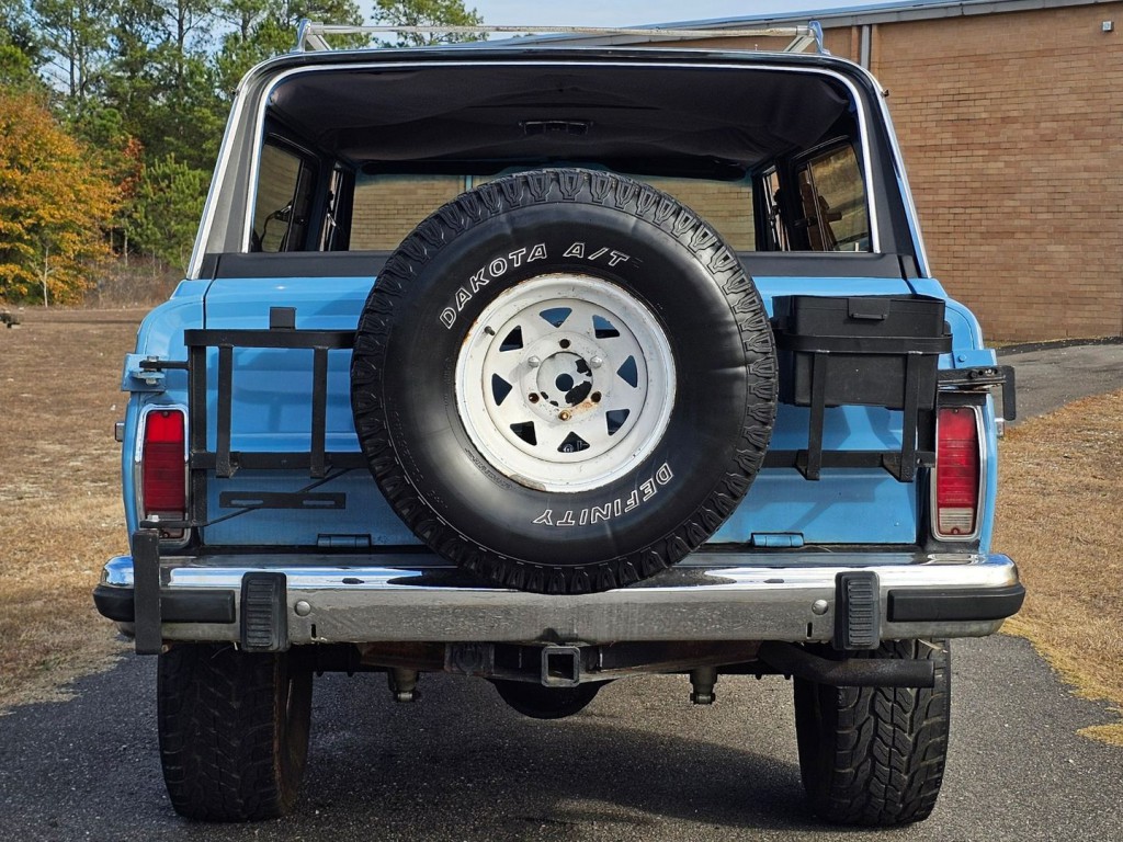 1980 Jeep Cherokee Image 9