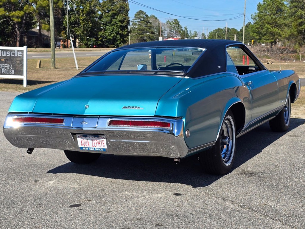 1968 Buick Riviera Image 7