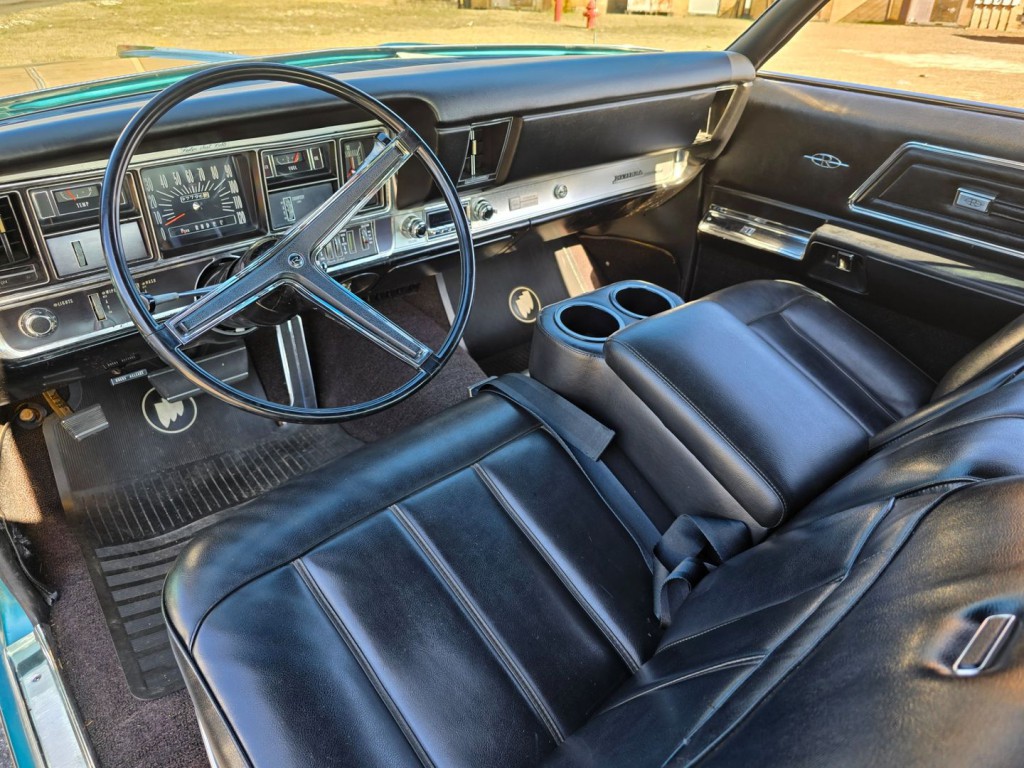 1968 Buick Riviera Image 14