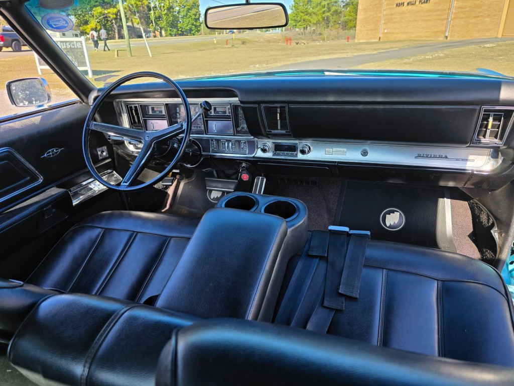 1968 Buick Riviera Image 27