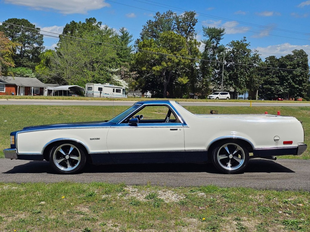 1977 Ford Ranchero Image 12