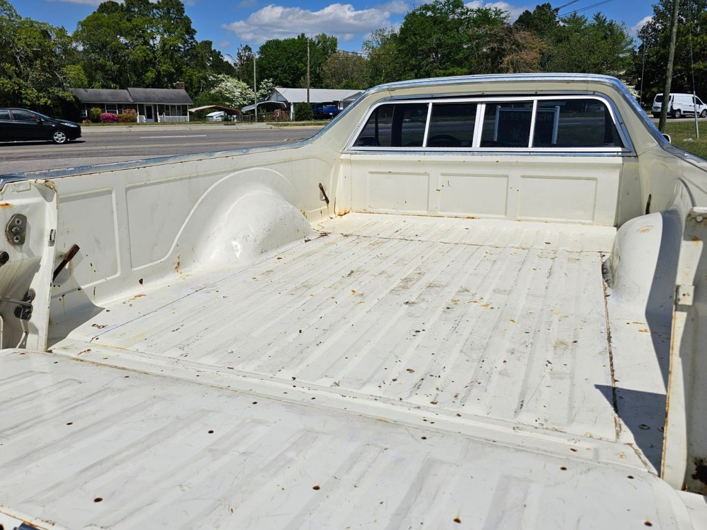 1977 Ford Ranchero Image 42