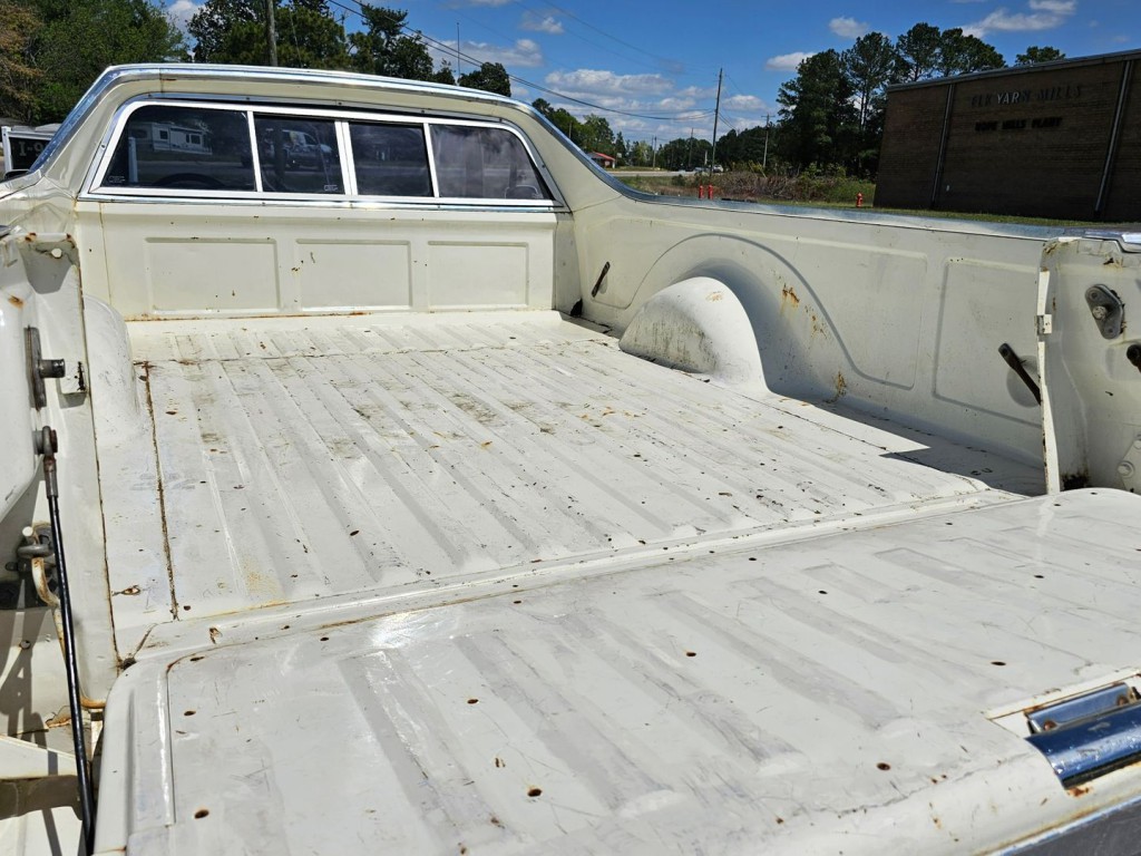 1977 Ford Ranchero Image 44