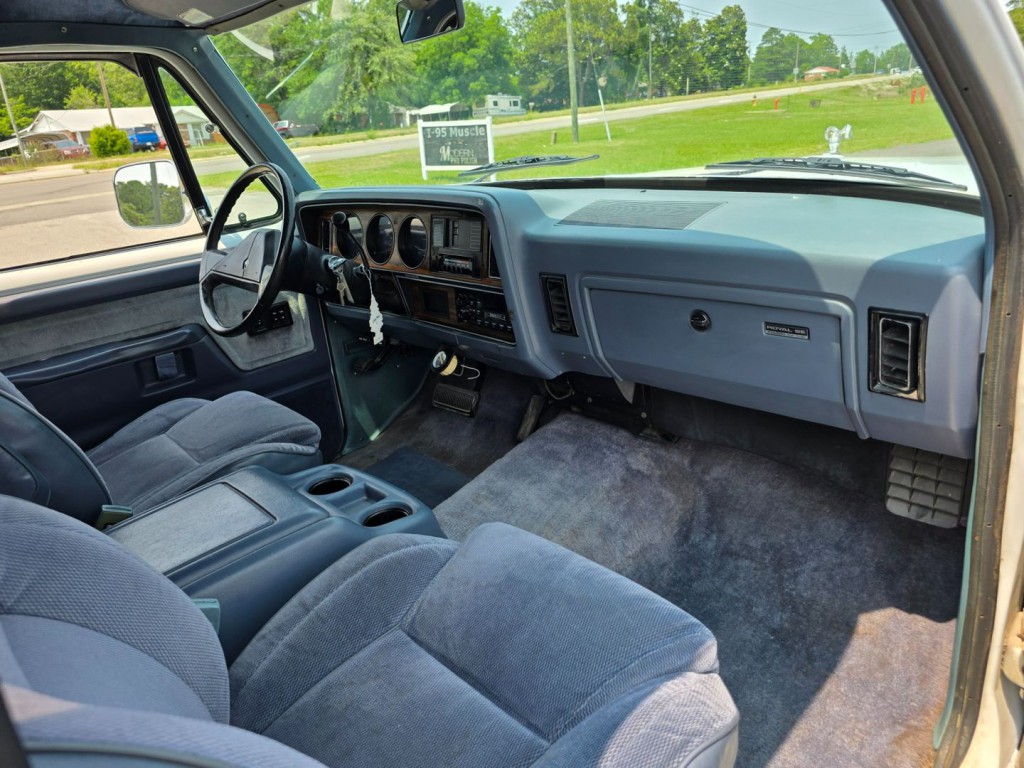 1989 Dodge Charger Image 29