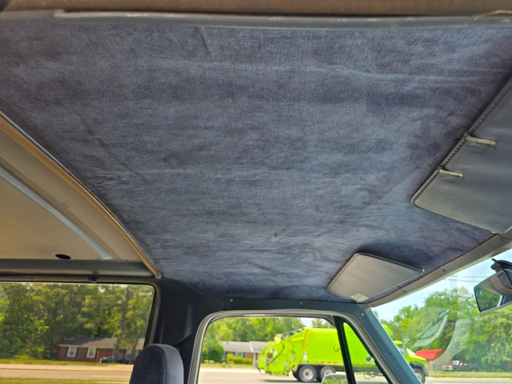 1989 Dodge Charger Image 34