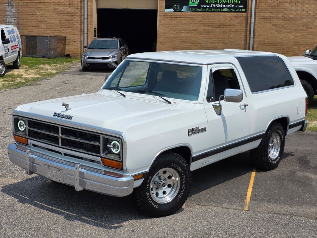 1989 Dodge Charger Image 52