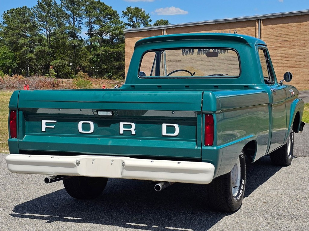 1964 Ford F-100 Image 8