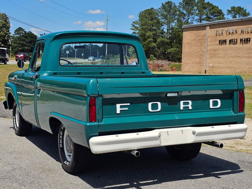1964 Ford F-100 Image 10