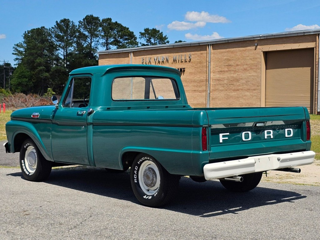 1964 Ford F-100 Image 11