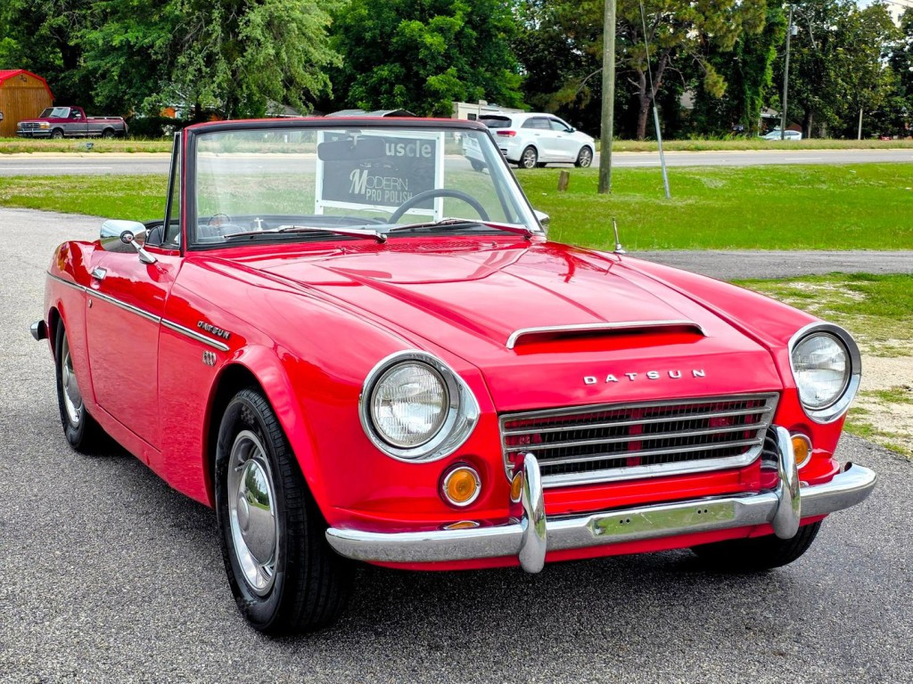 1969 Datsun 1600 Image 4