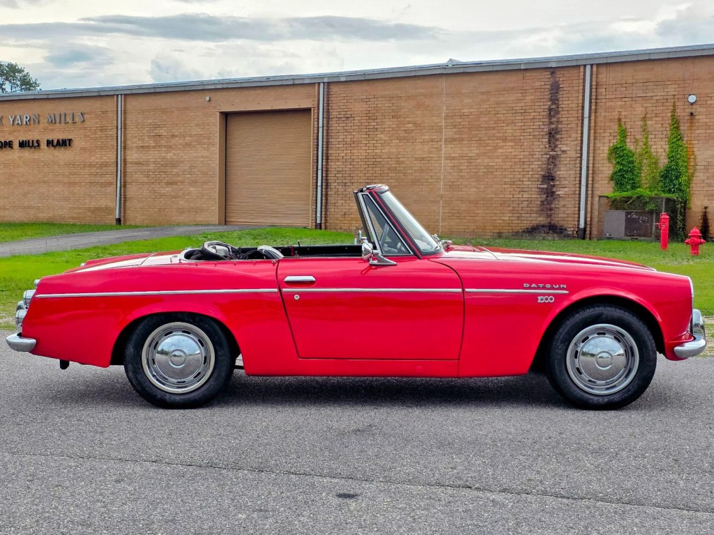 1969 Datsun 1600 Image 6