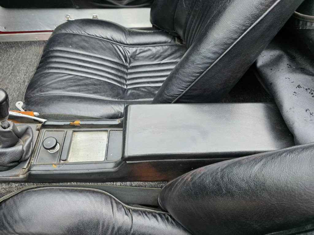 1969 Datsun 1600 Image 25