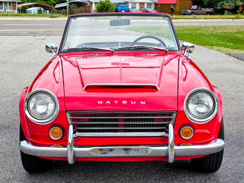 1969 Datsun 1600 Image 34