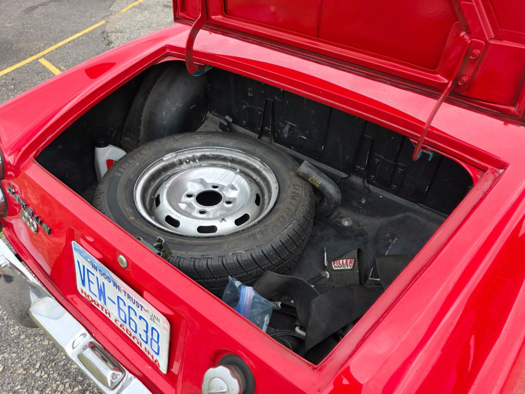 1969 Datsun 1600 Image 41