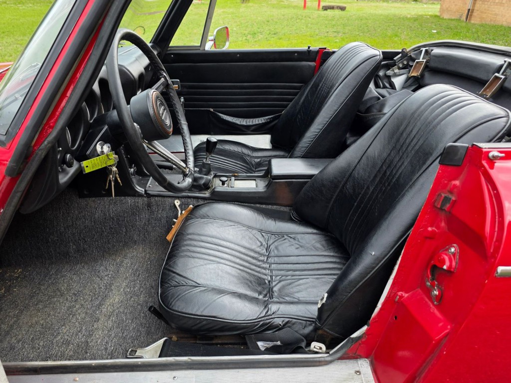 1969 Datsun 1600 Image 15
