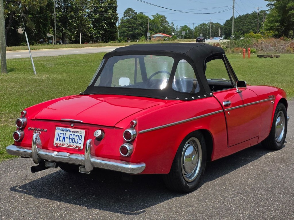 1969 Datsun 1600 Image 51