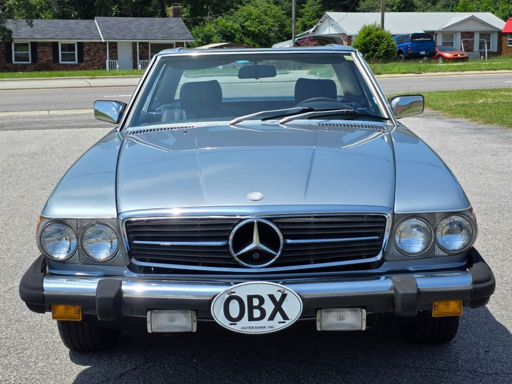 1982 Mercedes-Benz 380-Class Image 3