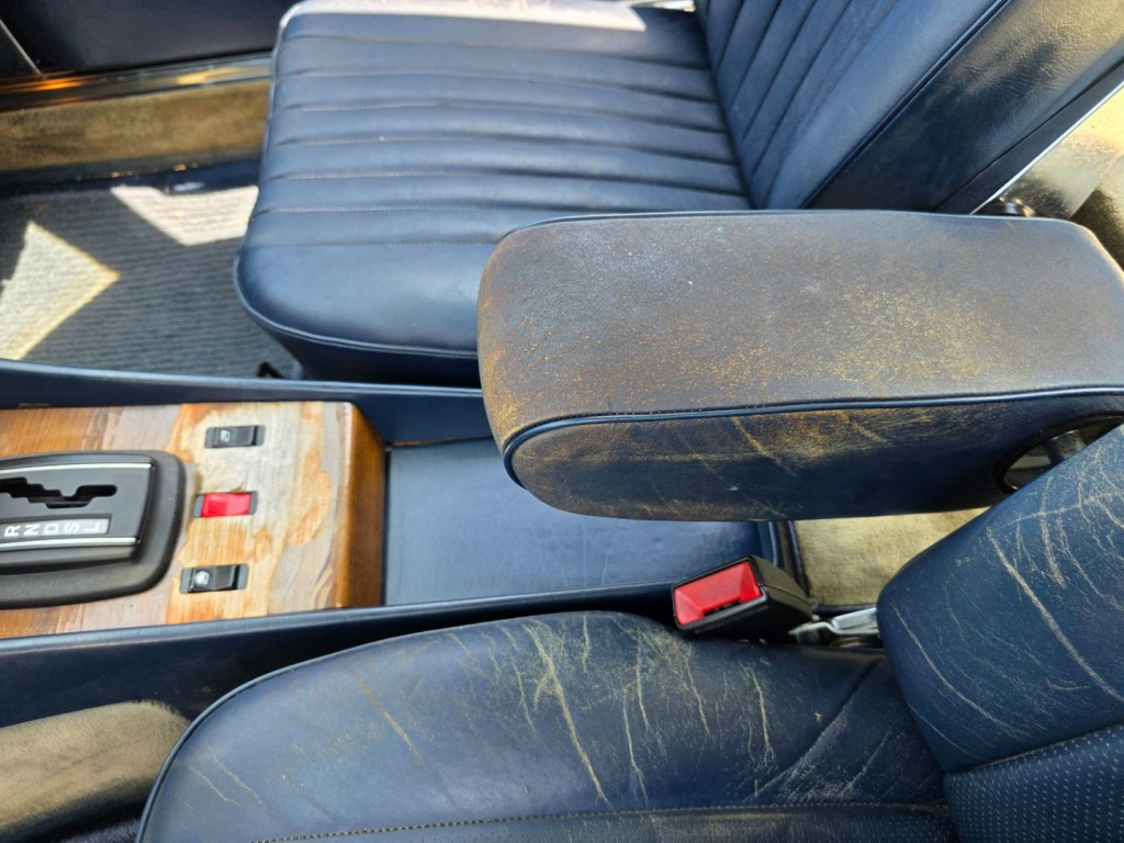1982 Mercedes-Benz 380-Class Image 22