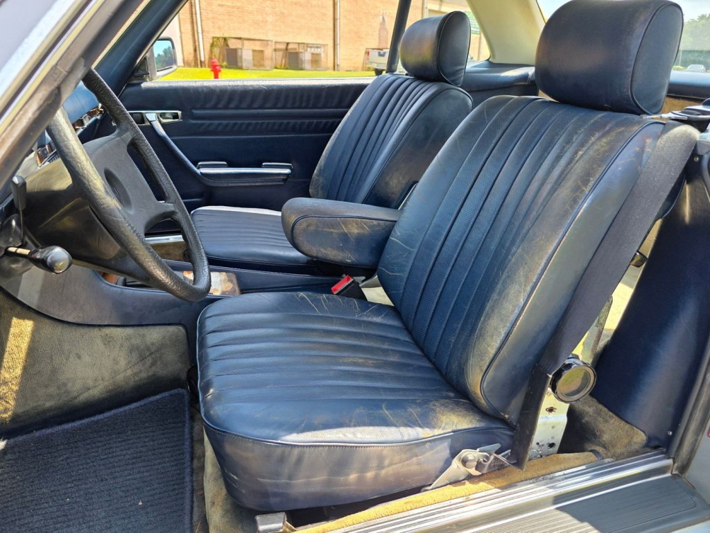 1982 Mercedes-Benz 380-Class Image 23