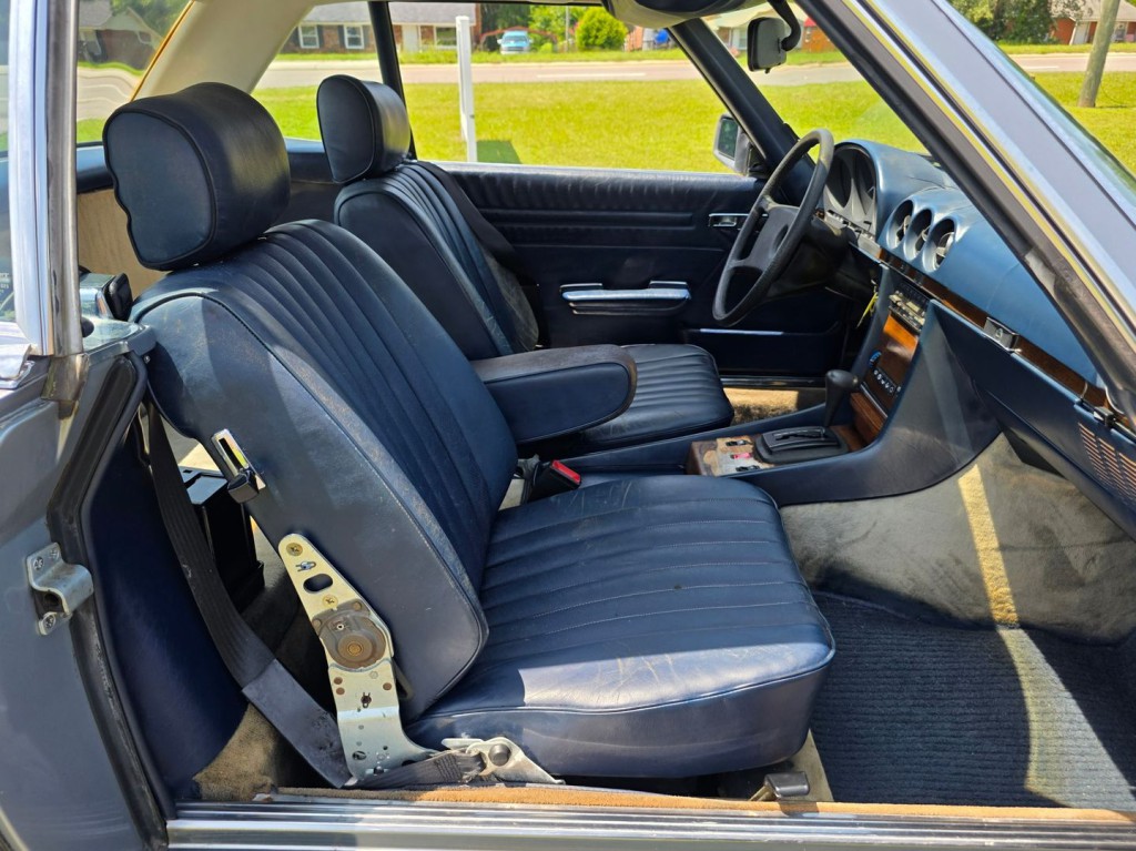 1982 Mercedes-Benz 380-Class Image 27