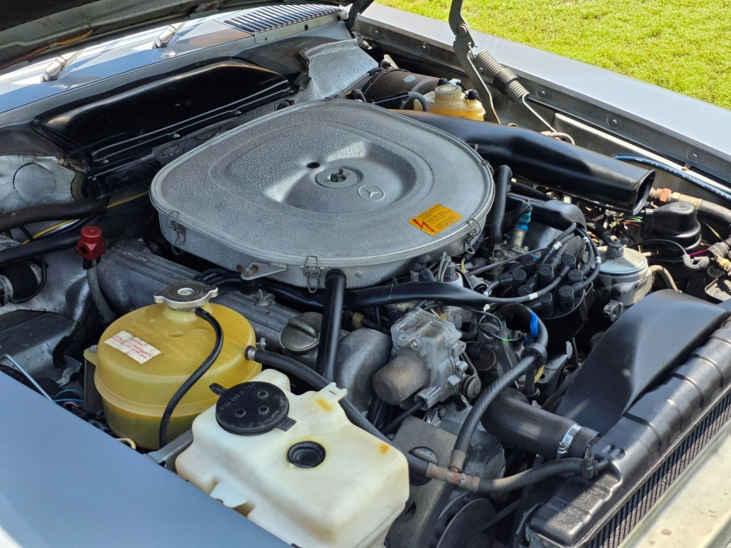1982 Mercedes-Benz 380-Class Image 38