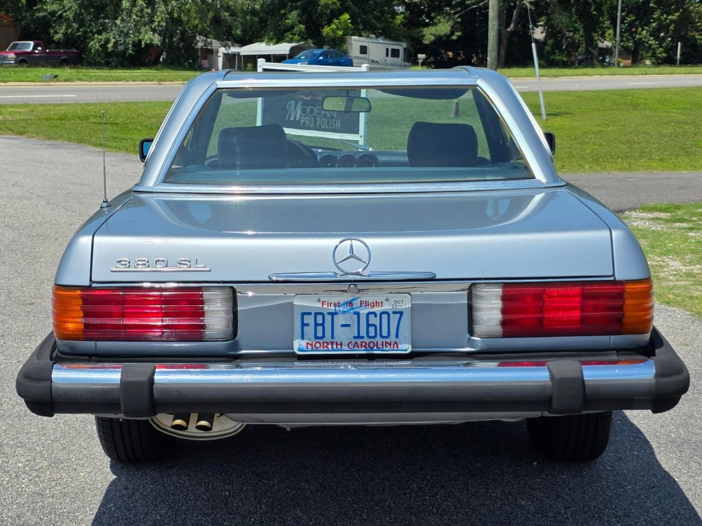 1982 Mercedes-Benz 380-Class Image 41