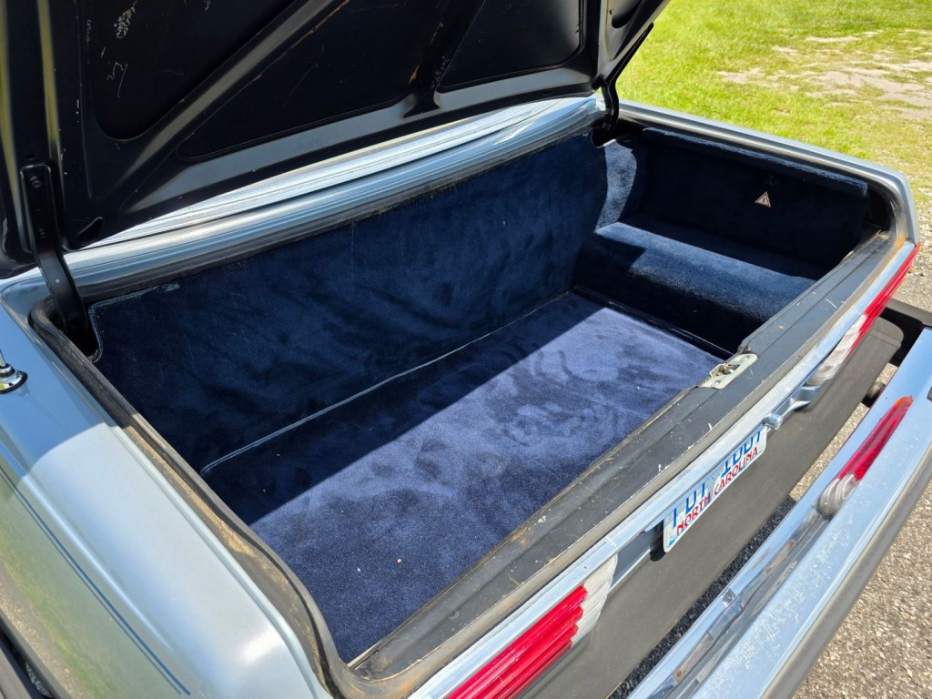 1982 Mercedes-Benz 380-Class Image 45