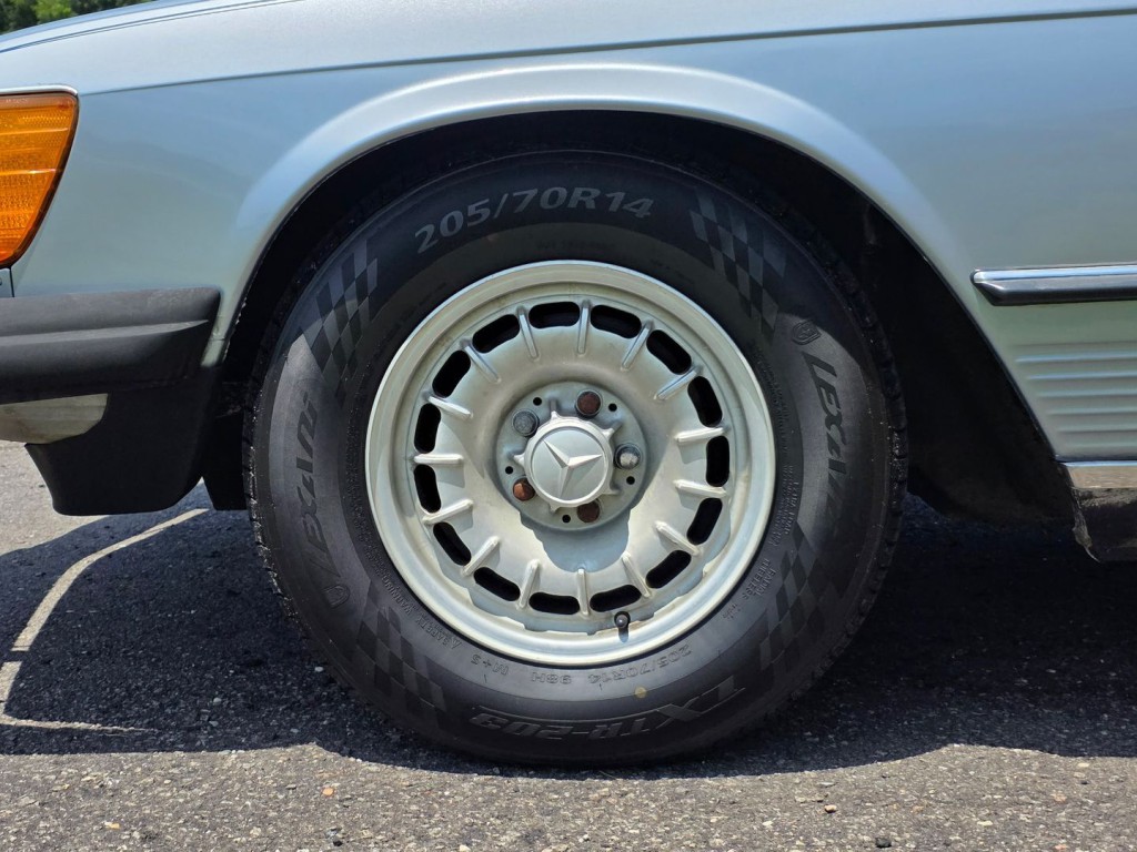 1982 Mercedes-Benz 380-Class Image 46