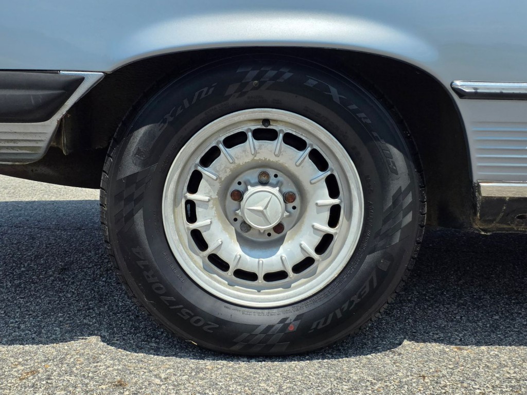 1982 Mercedes-Benz 380-Class Image 48