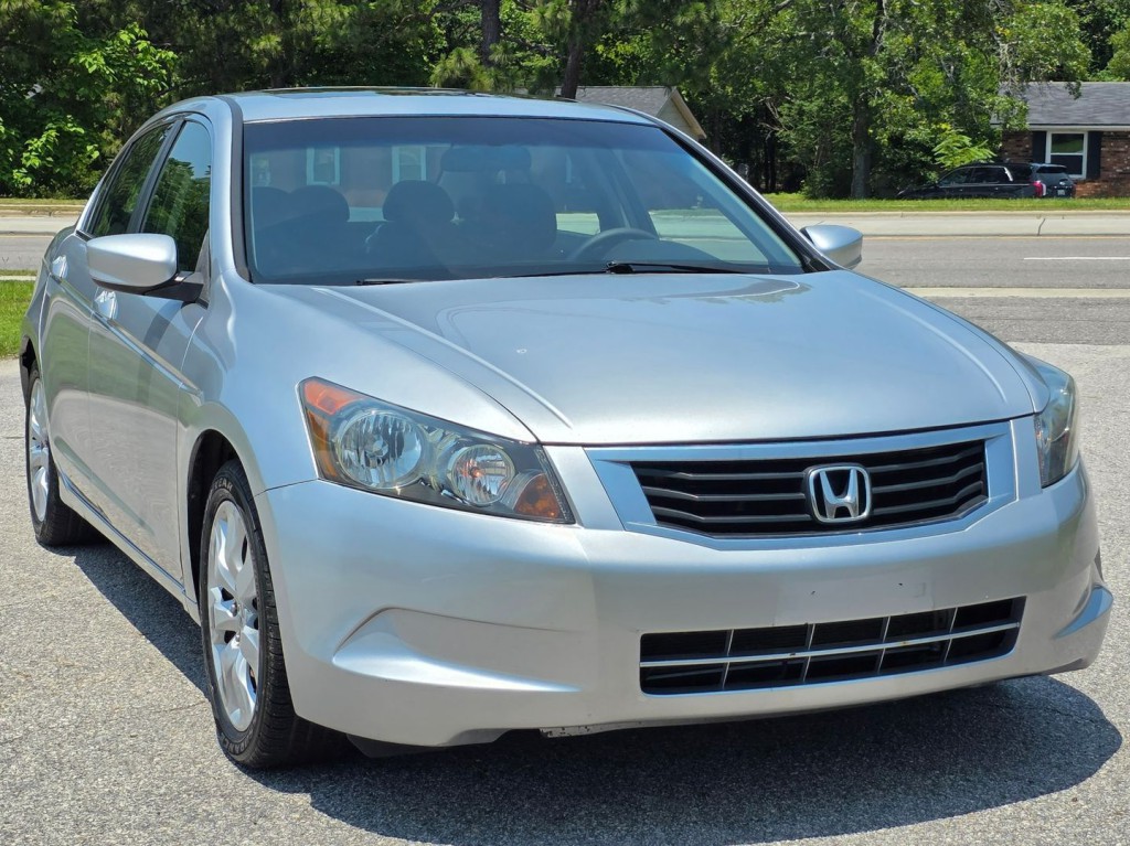 2010 Honda Accord Image 4