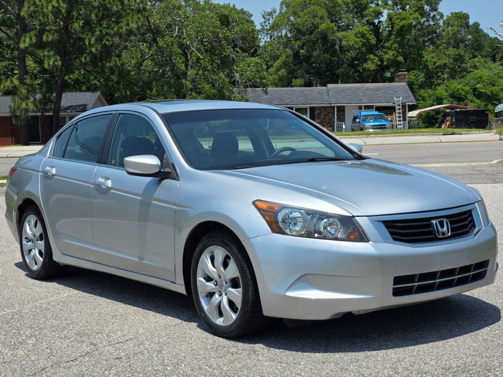 2010 Honda Accord Image 5
