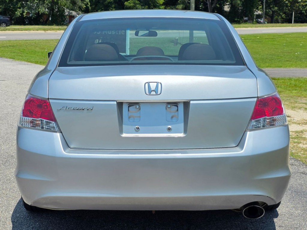 2010 Honda Accord Image 9