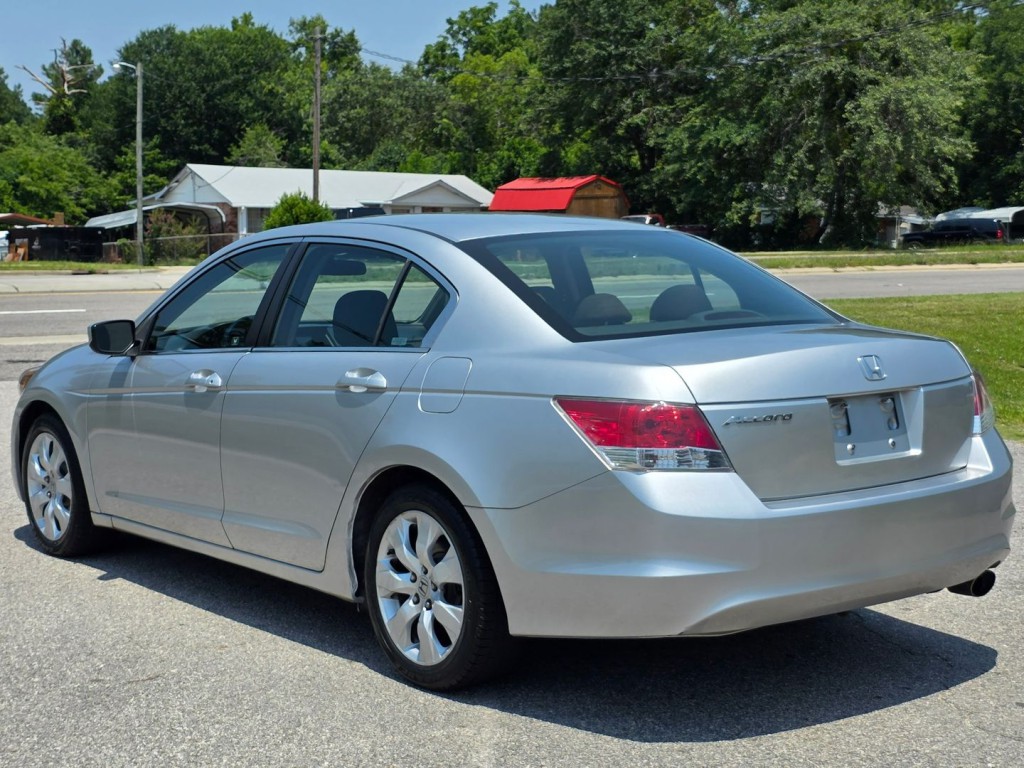 2010 Honda Accord Image 11