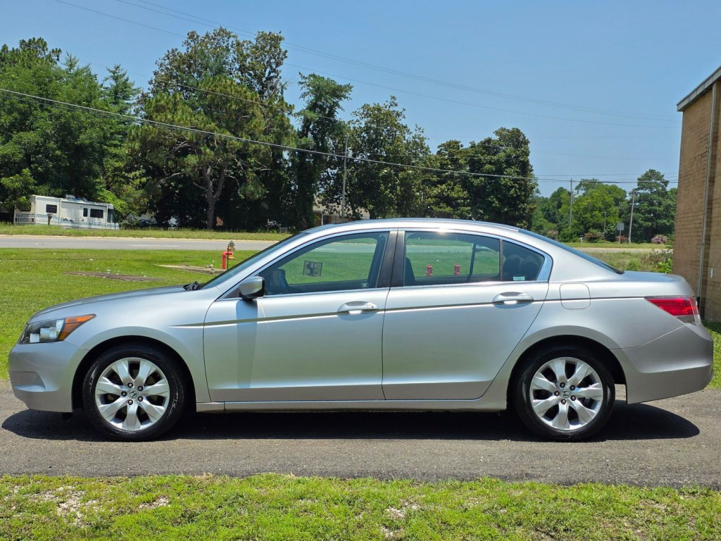 2010 Honda Accord Image 12