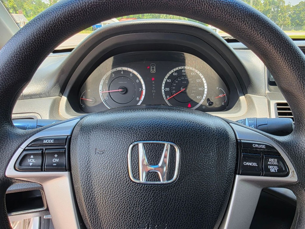 2010 Honda Accord Image 18