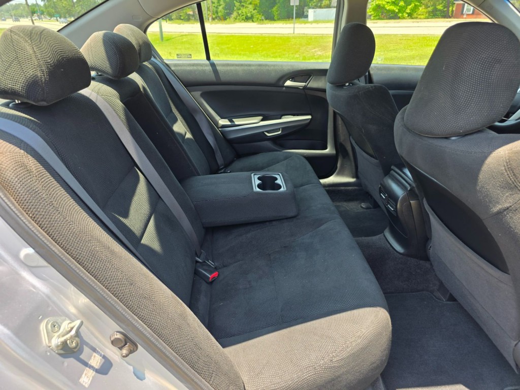 2010 Honda Accord Image 29